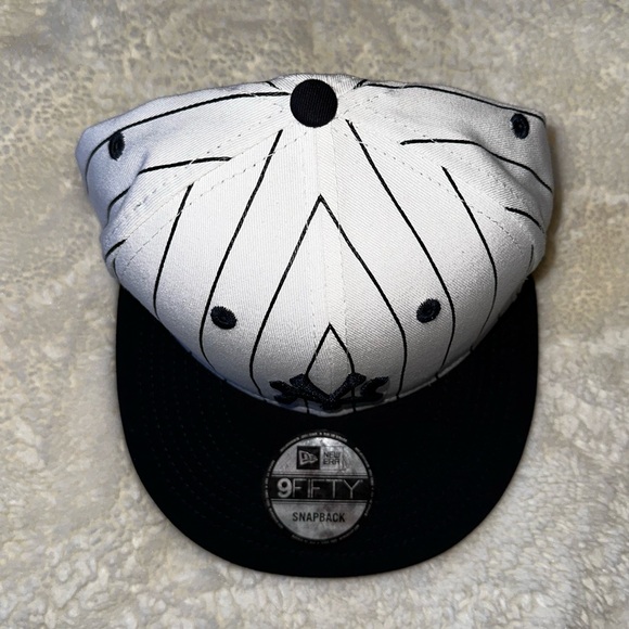 NWT Yankees Hat Cap - Picture 2 of 3
